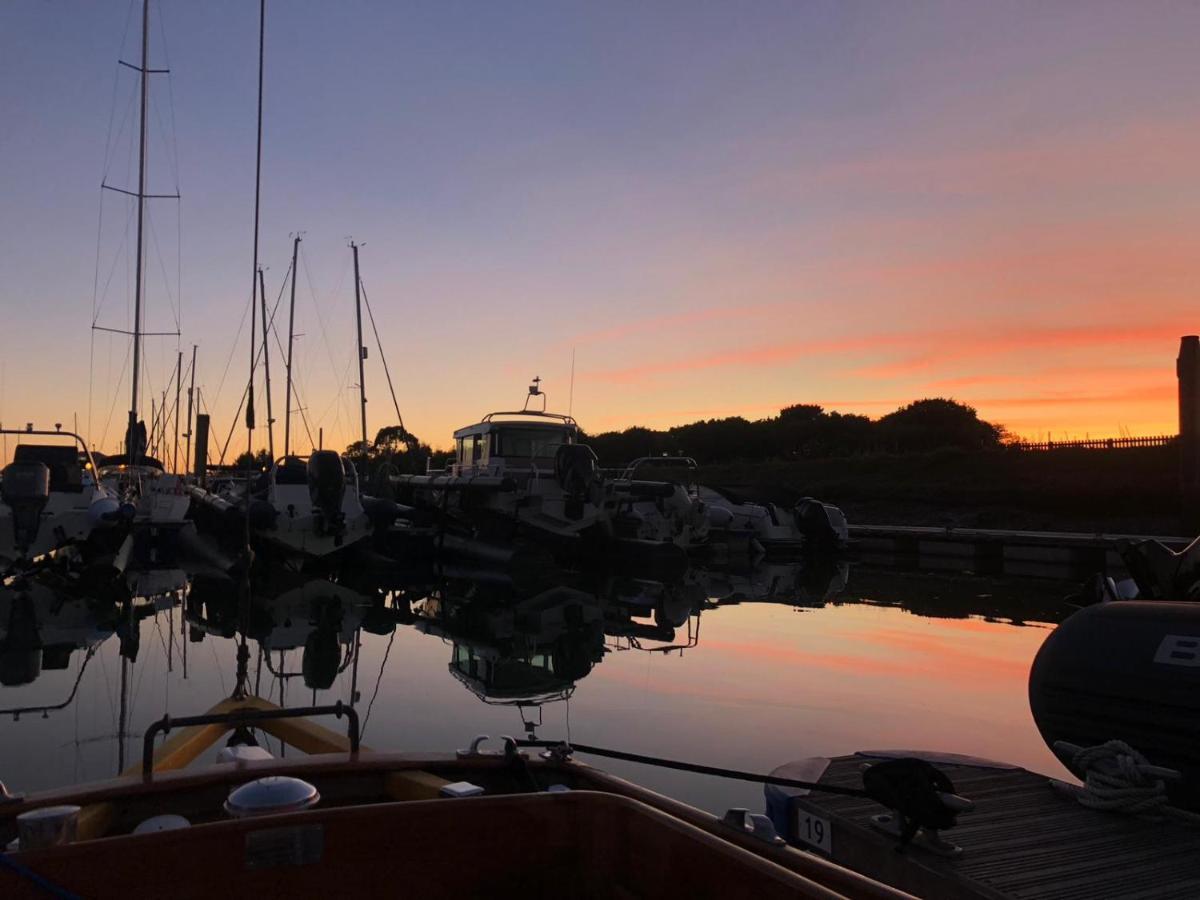 Hoitak Hotel Lymington Buitenkant foto